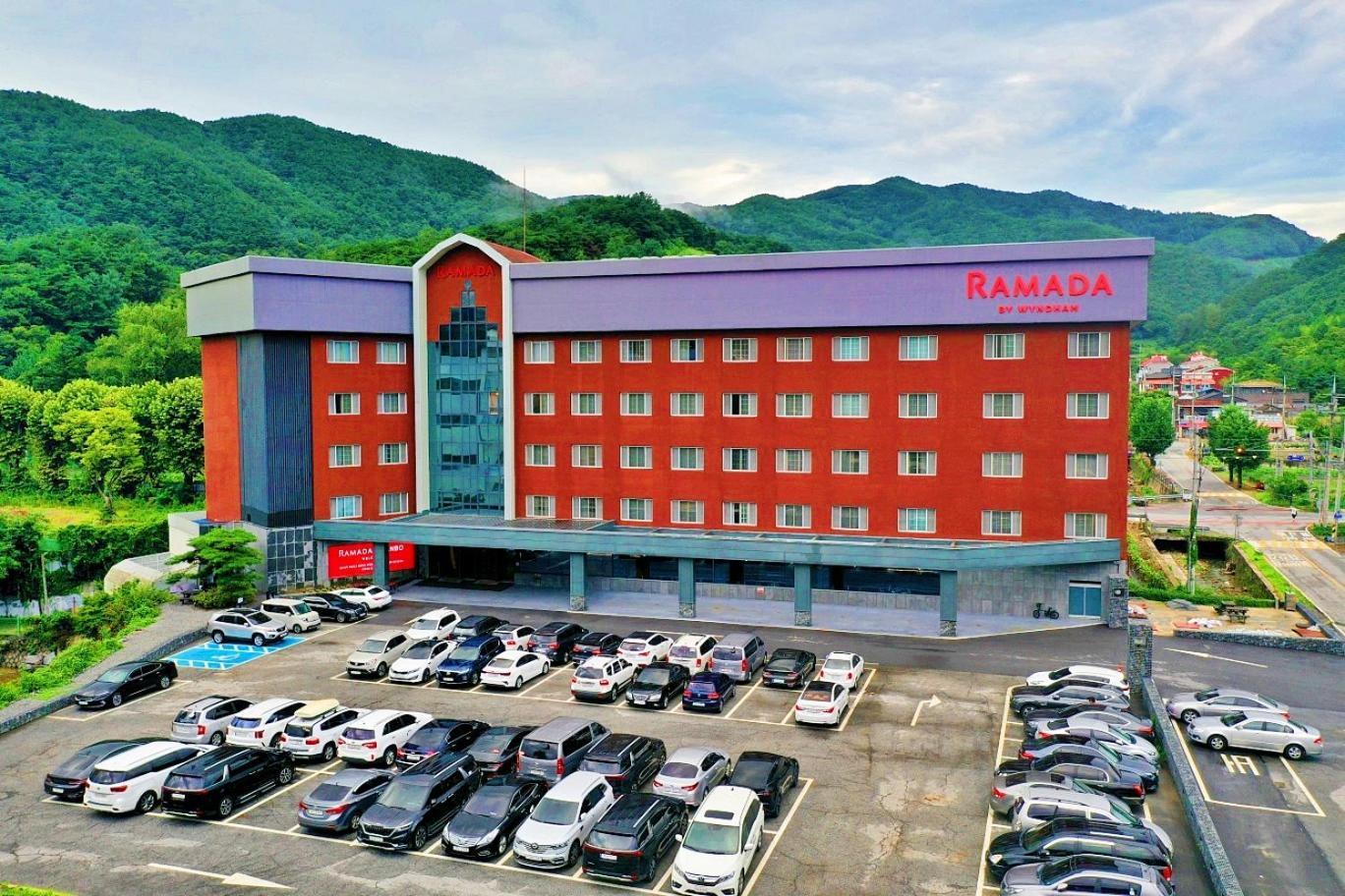 Hotel Ramada By Wyndham Suanbo Chungju Zewnętrze zdjęcie